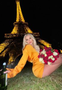 tana-mongeau