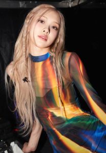 ROSÉ-ฮอตมาก