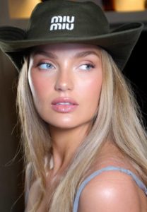 Romee Strijd-027-Perfect