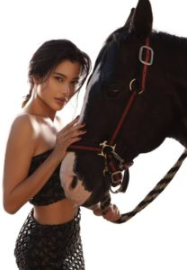 Praya Lundberg-007-Lovely