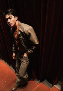 ต๊อด-ปนพงศ์-001-Stunning