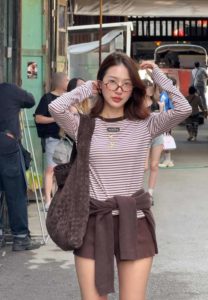 แวน-มาลินี-001-Charming