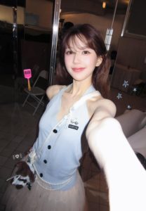 จ้าว-ลู่ซือ