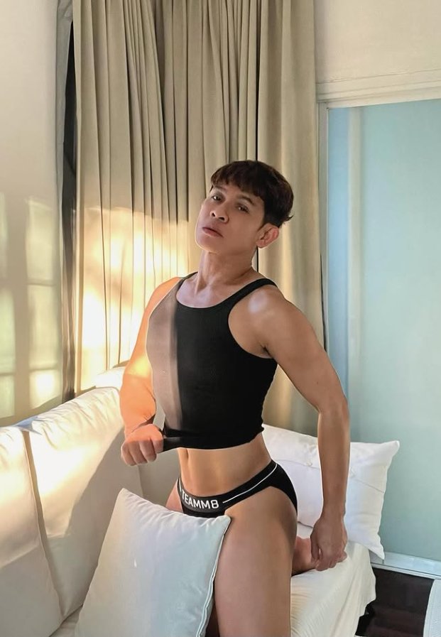 ใหม่-รัชดา 