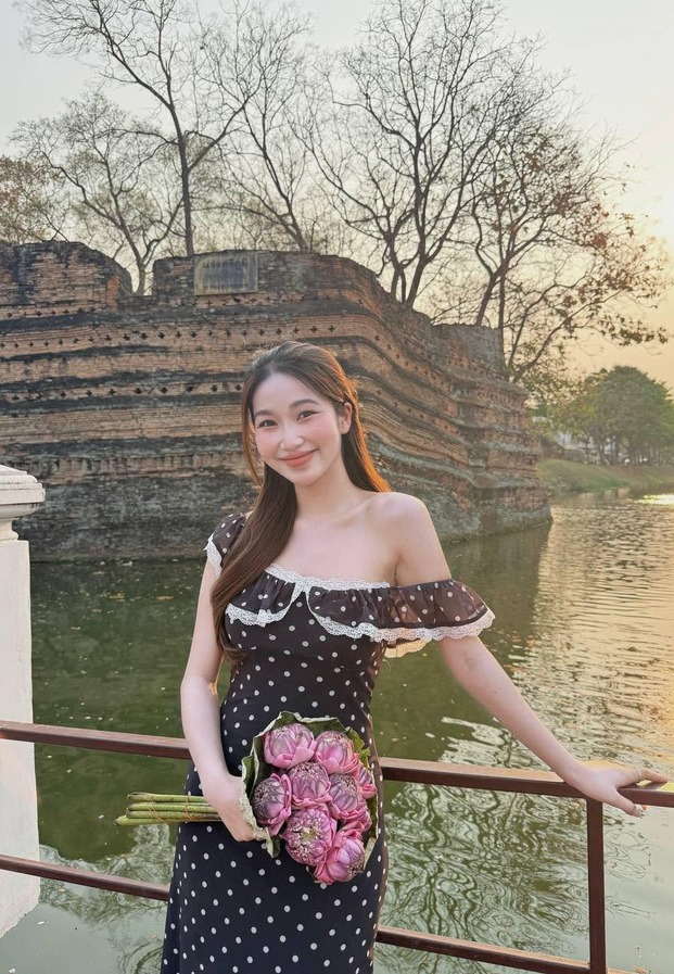 เดรสถักที่ท่าเรือยอชต์