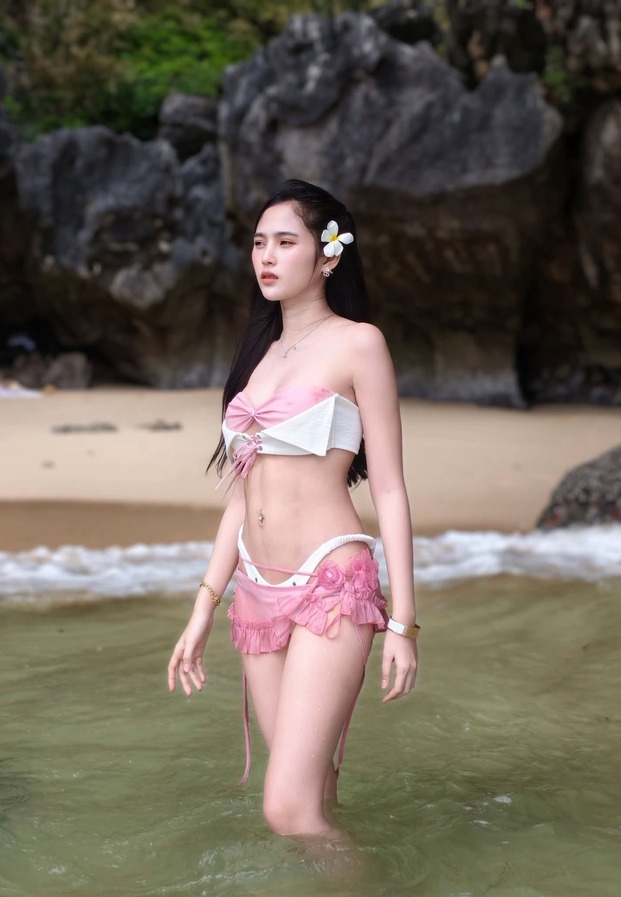 Jenny kanidttha ขนิษฐา กนกนาค สาวสวยหุ่นดี